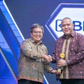 Gagas Holding Ultra Mikro, BRI Raih Anugerah Penggerak Sektor Keuangan