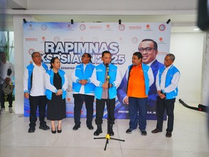 Jadi Ketua Dewan Penasihat KSPSI, Kapolri Komitmen Perjuangkan Hak-hak Buruh