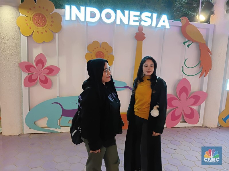 Kementerian Media Arab Saudi kembali menggelar acara bertajuk Global Harmony di Taman Al-Suwaidi, Riyadh. Inisiatif yang telah memasuki tahun kedua ini adalah bagian dari &#039;The Quality of Life Program&#039; yang secara langsung mendukung Saudi Vision 2030. Global Harmony 2025 dimulai tanggal 11 November hingga 20 Desember 2025 di mana Indonesia mulai berpartisipasi, Selasa (2/12/2025) hingga Kamis (4/12/2025). (CNBC Indonesia/Muhammad Iqbal)