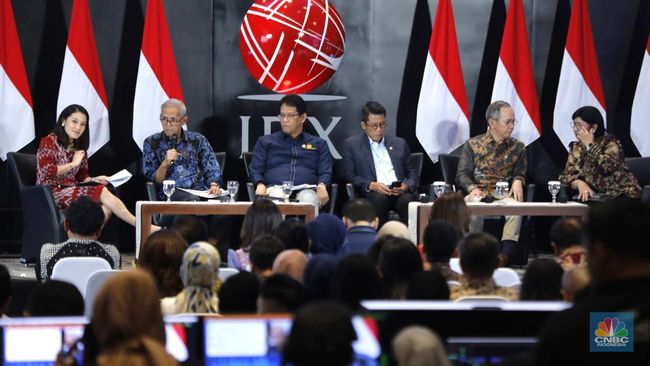 Purbaya dan Bos OJK Soal Beberes 'Saham Gorengan' dari Bursa RI