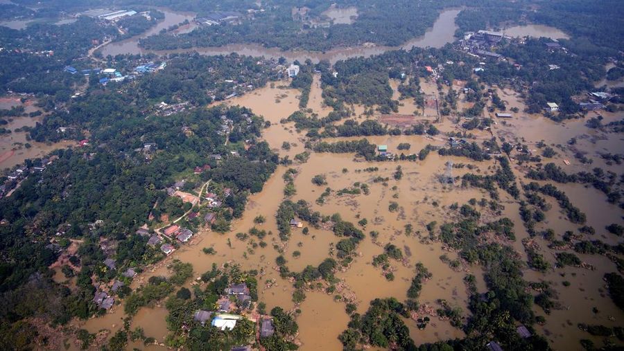 Kondisi setelah Siklon Ditwah elanda kawasan Mawathura, distrik Kandy, Sri Lanka, Rabu (3/12/2025). (REUTERS/Thilina Kaluthotage)