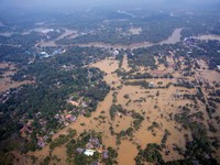 Kondisi setelah Siklon Ditwah melanda kawasan Niyamgamdora, Sri Lanka, Selasa (2/12/2025). (REUTERS/Akila Jayawardena)
