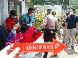 Geger Warga Parung Bogor Temukan Mayat Pria Kondisi Busuk di Dalam Rumah
