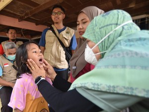 Ketua IDAI: Balita Korban Bencana Boleh Makan Mi Instan Maksimal 3 Hari Saja