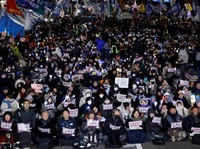 Warga Asing Marah & Petisi MK Gegara Dilarang Ribut Urus Politik-HAM