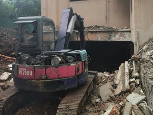 Pekerja Tertimpa Bangunan Ambruk di Kelapa Gading Ditemukan Tewas