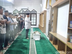 Jenazah Alvaro Tiba di Rumah Duka, Disalatkan Keluarga dan Tetangga