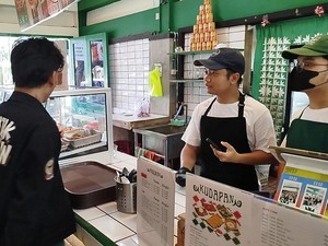 Kedai di Malang Gratiskan Makan Mahasiswa Terdampak Banjir Sumatera