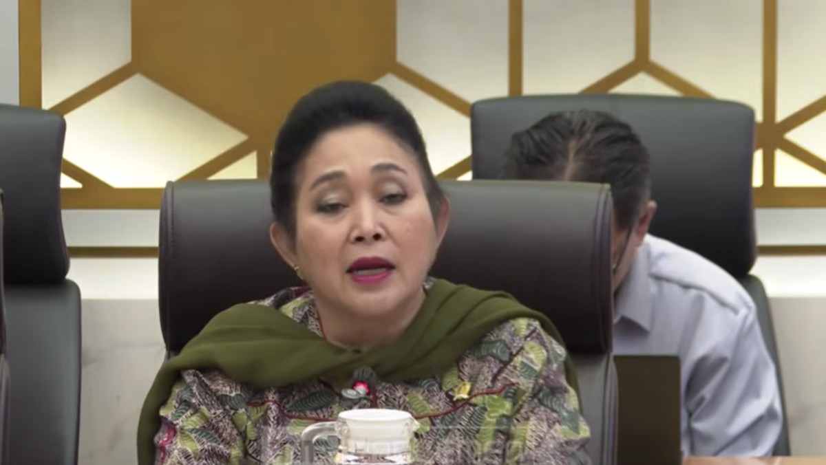 Titiek Soeharto Tanya Soal Swasembada Bawang Putih, Amran Jawab Begini