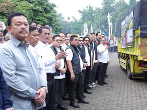 Pemerintah Kirim 207 Truk Bantuan Logistik buat Korban Banjir Sumatera
