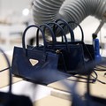 Mengintip Pabrik Pembuatan Tas Mewah Prada di Italia