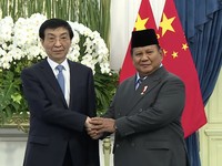 Wamenlu Buka-bukaan Alasan Ketua MPR China ke RI & Temui Prabowo