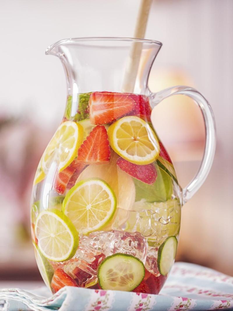 6 Detox Water untuk Diet: Turunkan Berat Badan dan Tingkatkan Metabolisme