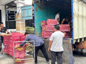Bantuan Logistik Kemensos bagi Korban Banjir Tersalurkan ke 6 Daerah Sumut
