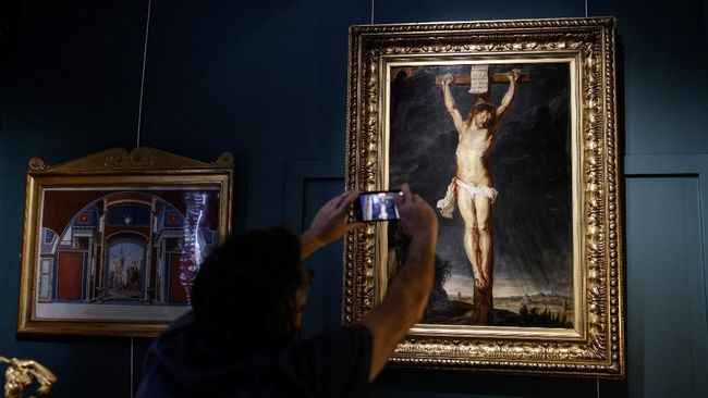 Sempat Hilang 400 Tahun, Lukisan Yesus Disalib Laku Rp41 Miliar
