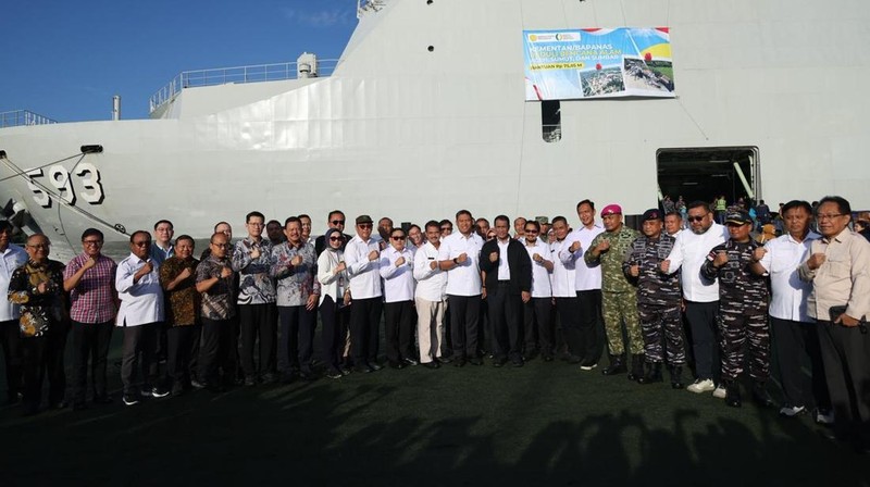 Menteri Pertanian (Mentan) Andi Amran Sulaiman melepas keberangkatan bantuan pangan 