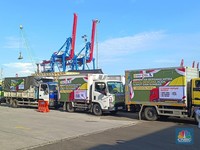 Mentan Amran Kirim 153 Truk Sembako Tahap 2 ke Korban Banjir Sumatra