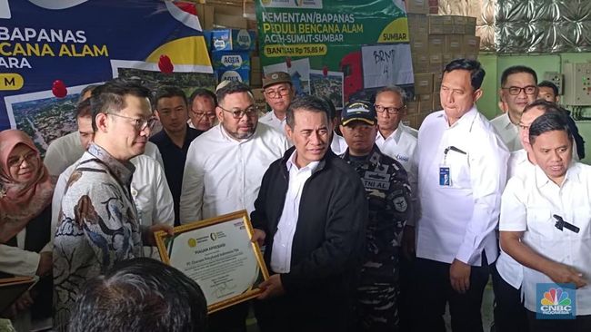 Gercep Kirim Bantuan Beras-Migor ke Sumatra, Amran: BPK Pasti Ngerti