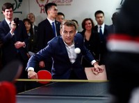Gaya Politik Ping-Pong Macron di Detik-Detik Sebelum Tinggalkan China