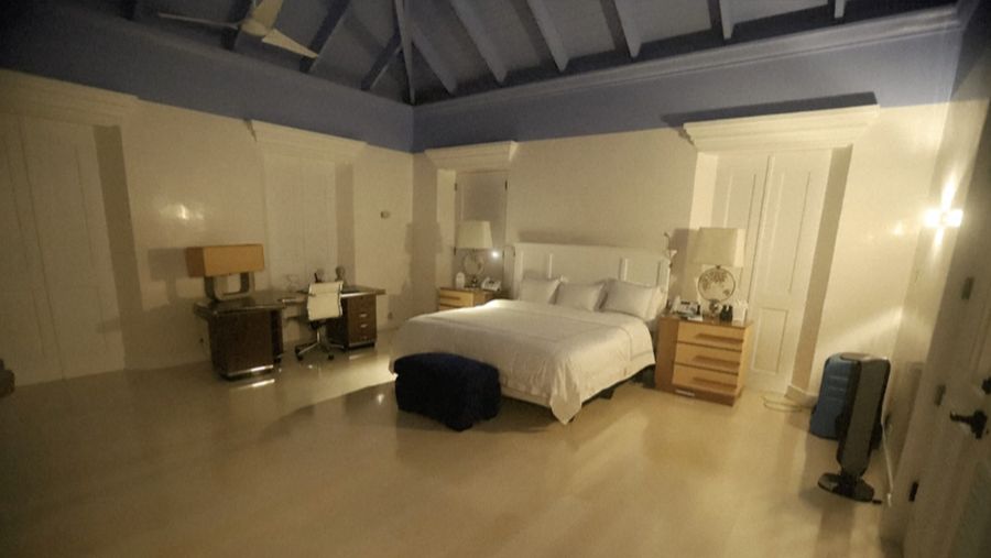 Rumah mewah di pulau tempat Jeffrey Epstein, terpidana kasus kejahatan seksual, diduga memaksa gadis-gadis di bawah umur untuk berhubungan seks dengan pria-pria berkuasa. (Tangkapan Layar Video/AFP))