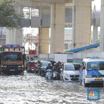 Situasi Jalan RE Martadinata Samping JIS Lumpuh Diterjang Banjir Rob
