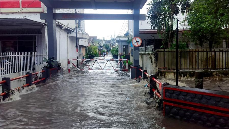 Sejumlah wilayah di Kota Malang, Jawa Timur, terendam banjir setelah hujan berintensitas tinggi mengguyur kota tersebut pada Kamis. (Dok. Detikcom/Muhammad Aminudin)