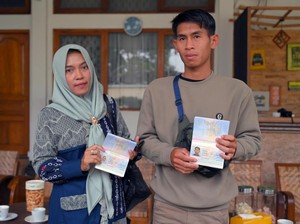 Momen Haru Riki Bertemu Ibunya TKI Korban Eksploitasi 20 Tahun di Malaysia