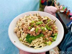 Masih Eksis! 5 Kuliner Tradisional yang Usianya Lebih dari 50 Tahun