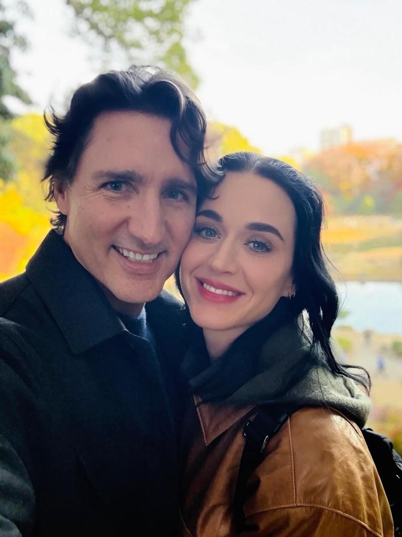Go Public, Katy Perry & Justin Trudeau Double Date Bareng Mantan PM Jepang