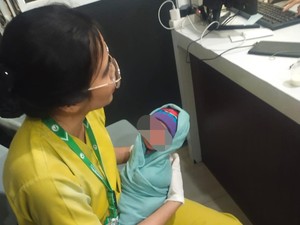 Heboh Bayi Terbungkus Baliho Ditemukan Warga di Kuburan Kupang