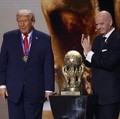 Ucapan Donald Trump Saat Dapat Penghargaan Perdamaian dari FIFA