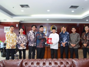 PPI Dunia Puji HNW Perjuangkan Kuota Petugas Haji Mahasiswa RI di Timteng
