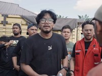 Ferry Irwandi Apresiasi TNI-Polri soal Bantuan Bencana Sumatra