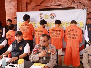5 Pelaku Penggelapan Mobil Rental di Bandara Ngurah Rai Ditangkap