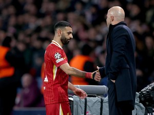 Arne Slot: Salah Akan Tinggalkan Liverpool sebagai Legenda