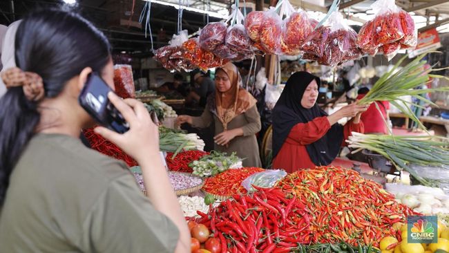 Cuaca Buruk Intai Desember 2025, Harga-Stok Pangan Nataru Apa Kabar?