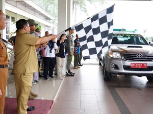 SF Hariyanto Lepas 10 Kendaraan Bantuan Kemanusiaan Korban Bencana Sumatera