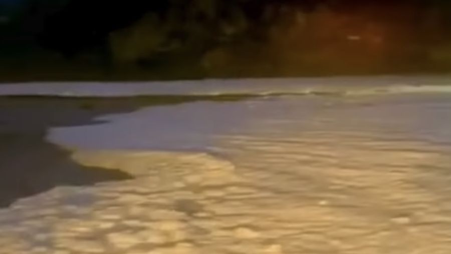 Potret badai hantam arab saudi. (saudiweathergr/X)