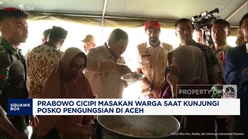 Video: Prabowo Cicipi Masakan Warga di Posko Pengungsian Aceh