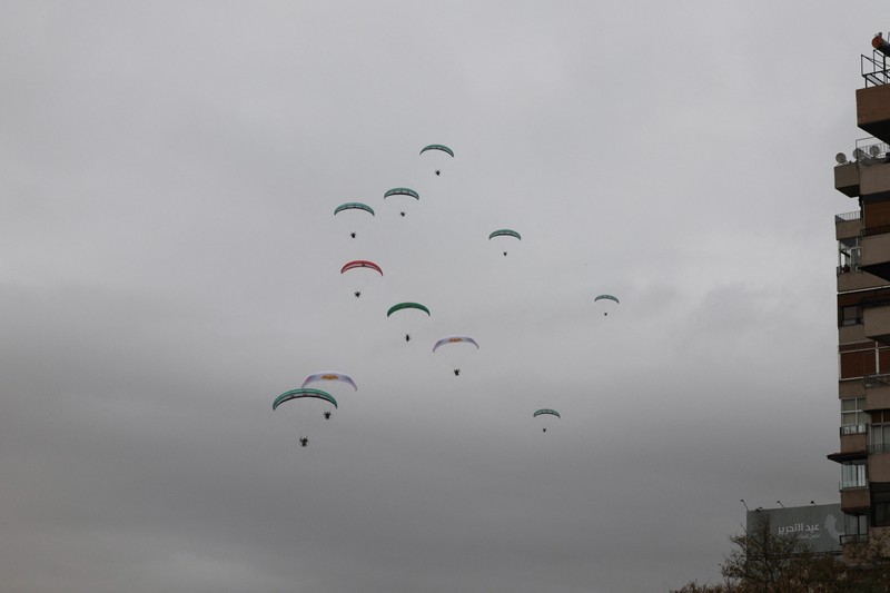 Perayaan ulang tahun pertama kejatuhan Bashar al-Assad di Lapangan Ummayad, Damaskus, Suriah, 8 Desember 2025. REUTERS/Yamam al Shaar