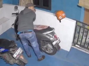 Polisi Usut Maling Viral Bawa Kabur Motor Kurang dari Semenit di Depok