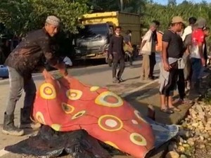 Mobil Pengangkut Air Bersih untuk Korban Banjir di Aceh Kecelakaan, 2 Tewas