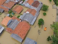 Ribuan Rumah di Karawang Terendam Banjir, Kawasan Industri Kena?