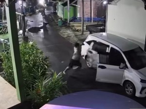 Viral Duo Maling Bermobil Nyolong Genset di Gunungpati Semarang