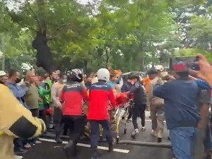 Gedung Terbakar di Jakpus, Asap Sampai Lantai 6 Saat Karyawan Istirahat