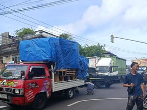Truk Tronton Picu Kecelakaan Beruntun, Jalur Denpasar-Gilimanuk Macet Parah
