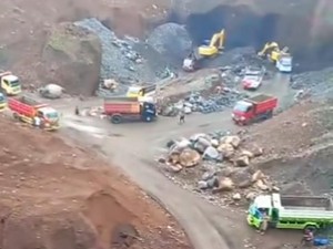 Viral Tambang Keruk Lereng Gunung Slamet, ESDM Jateng Sebut Sudah Berizin