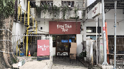 Kopi Toko Tua: Kedai Konsep 80-an di Urat Nadi Kota Bandung