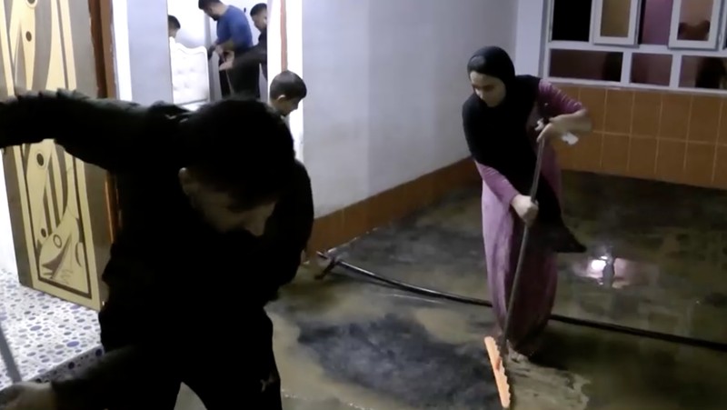 Dua orang tewas dan empat lainnya luka-luka pada hari Selasa (9 Desember) ketika banjir melanda distrik Chamchamal di wilayah Kurdistan Irak. (Reuters TV)