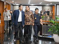 Purbaya Rapat dengan Dirjen Pajak & Bea Cukai, Bahas Ancaman Besar Ini